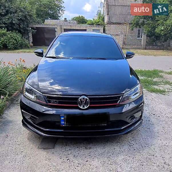 Седан Volkswagen Jetta 2016 в Киеве