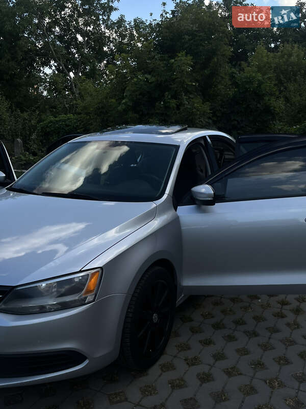 Седан Volkswagen Jetta 2010 в Борисполі