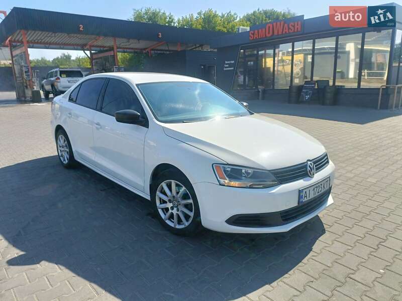 Седан Volkswagen Jetta 2012 в Василькове