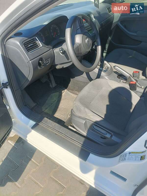 Седан Volkswagen Jetta 2012 в Василькове