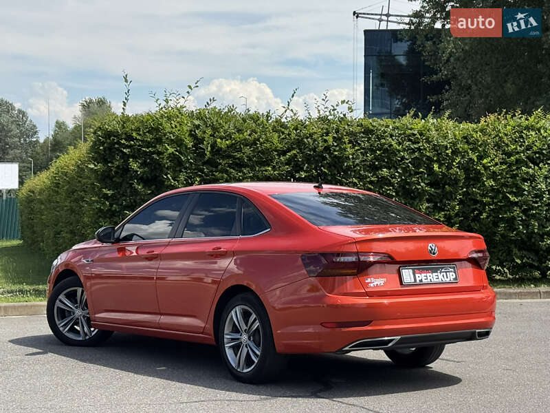 Седан Volkswagen Jetta 2018 в Киеве