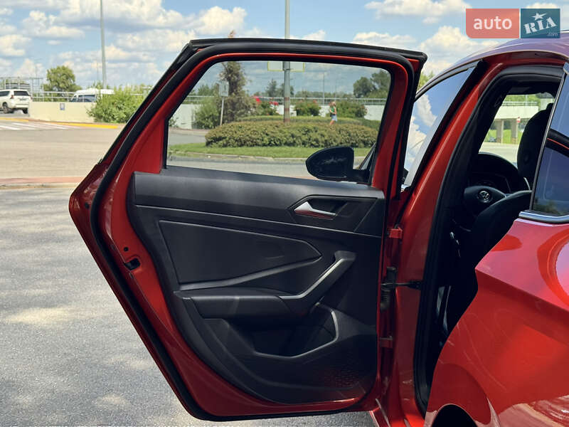 Седан Volkswagen Jetta 2018 в Киеве