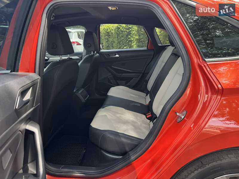 Седан Volkswagen Jetta 2018 в Киеве