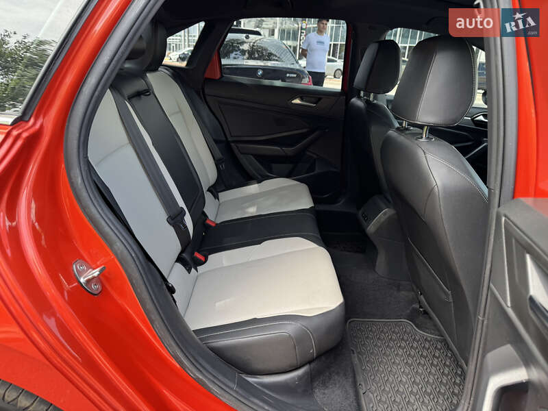 Седан Volkswagen Jetta 2018 в Киеве