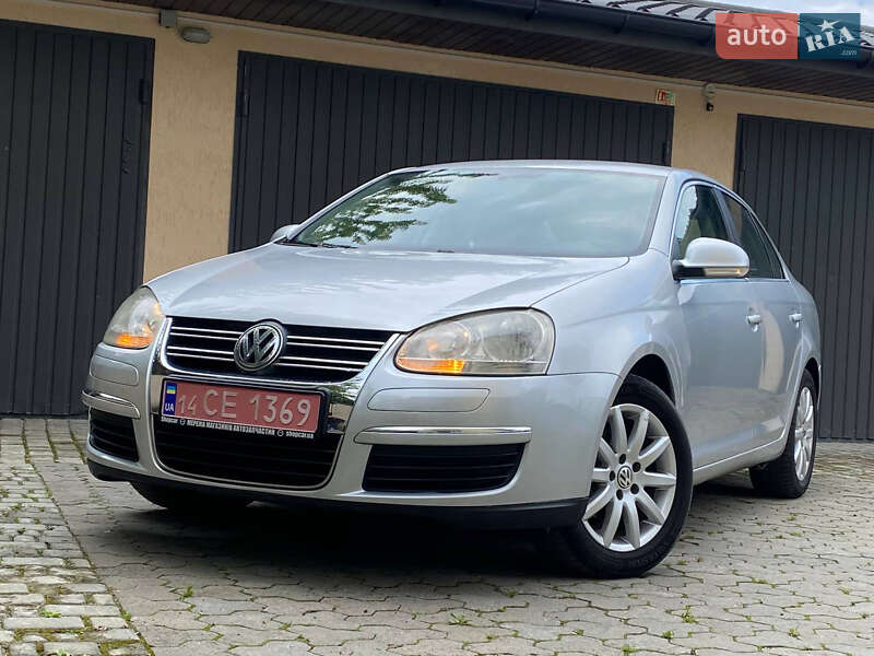 Седан Volkswagen Jetta 2007 в Самборе
