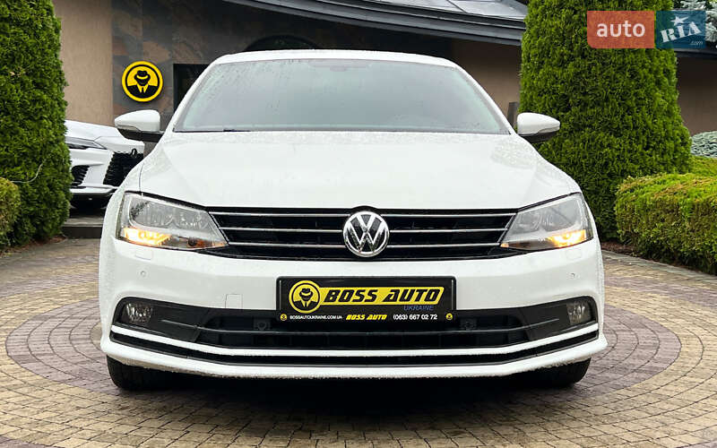 Седан Volkswagen Jetta 2014 в Львове