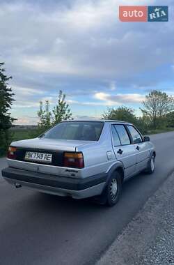 Седан Volkswagen Jetta 1990 в Рівному