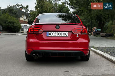 Седан Volkswagen Jetta 2013 в Харкові