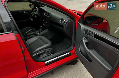 Седан Volkswagen Jetta 2013 в Харкові