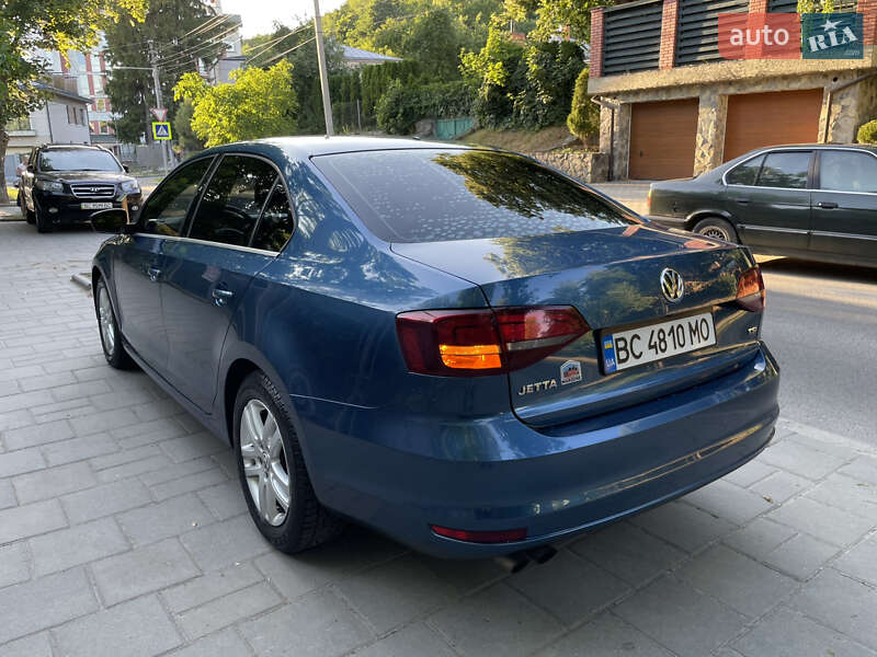Седан Volkswagen Jetta 2017 в Львові