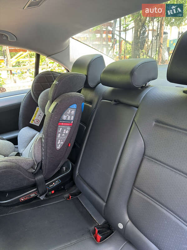 Седан Volkswagen Jetta 2013 в Ирпене