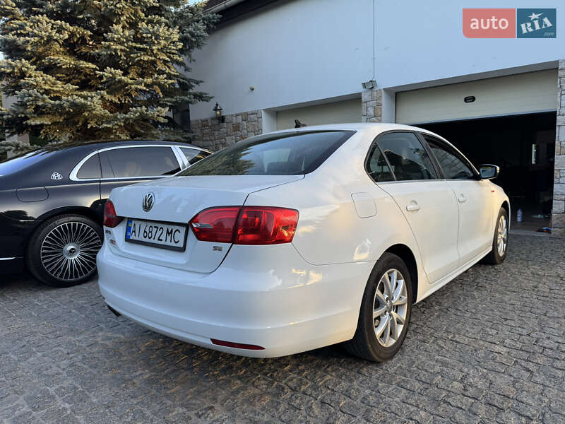 Седан Volkswagen Jetta 2014 в Киеве
