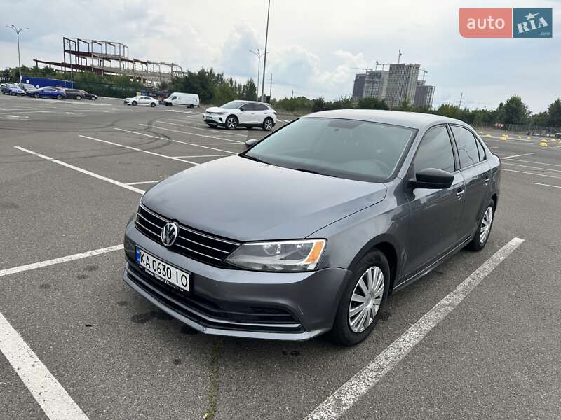 Седан Volkswagen Jetta 2015 в Киеве