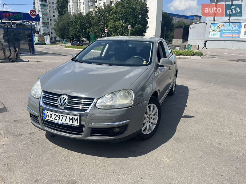 Седан Volkswagen Jetta 2006 в 