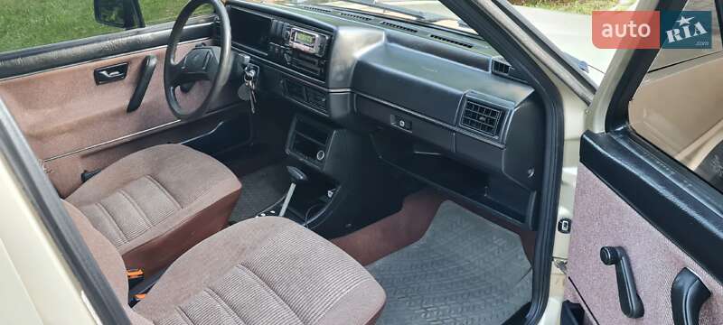 Седан Volkswagen Jetta 1984 в Ратным