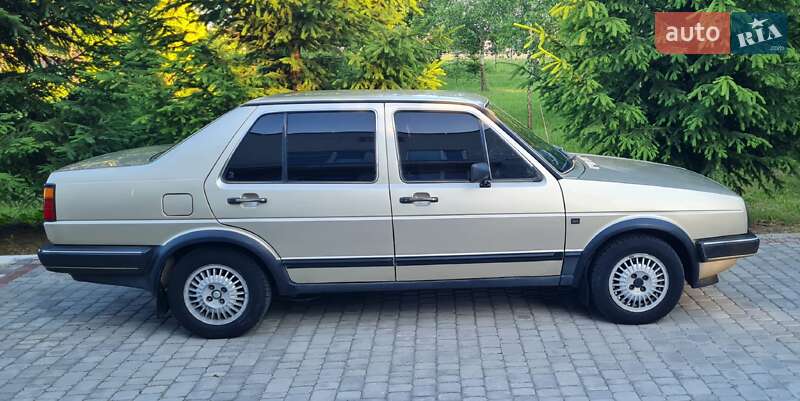 Седан Volkswagen Jetta 1984 в Ратным