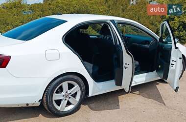 Седан Volkswagen Jetta 2016 в Киеве