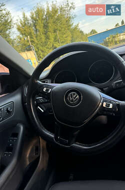 Седан Volkswagen Jetta 2014 в 