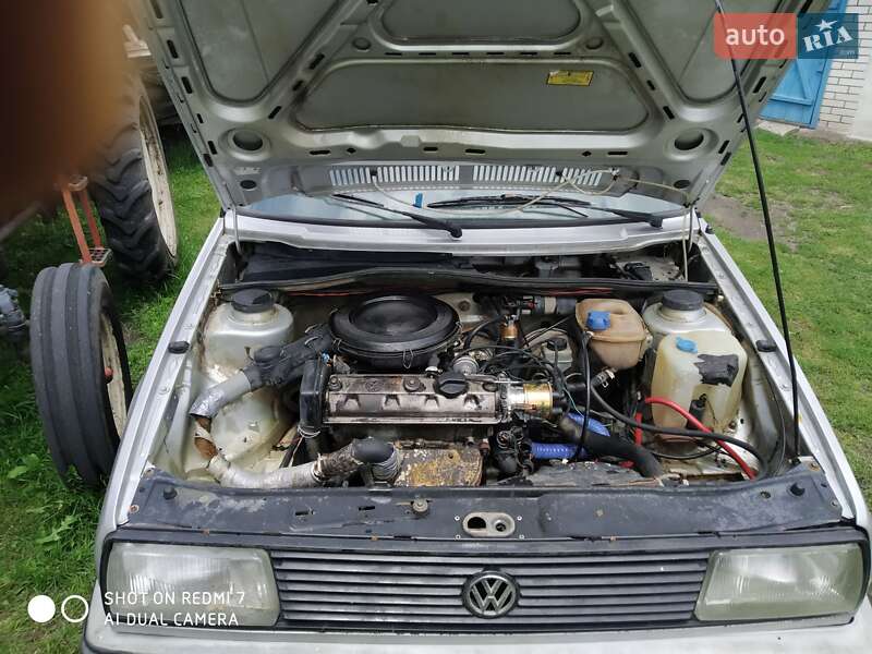 Седан Volkswagen Jetta 1987 в Березному
