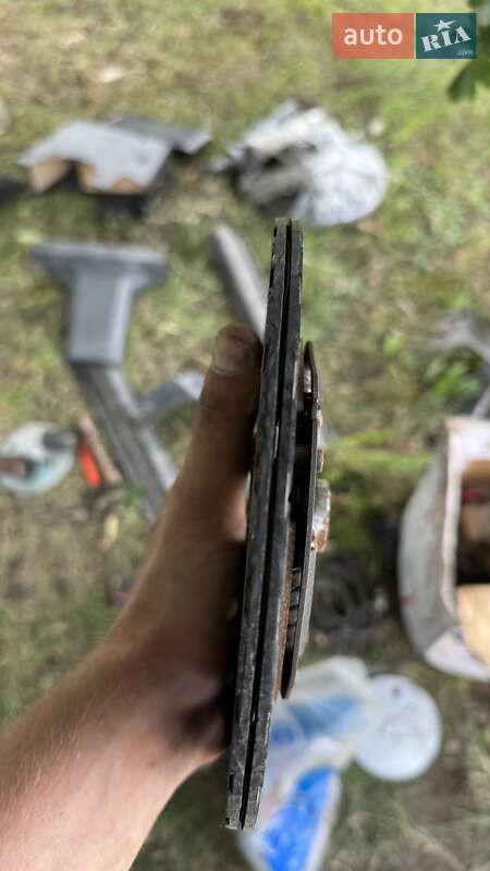 Седан Volkswagen Jetta 1988 в Радехові