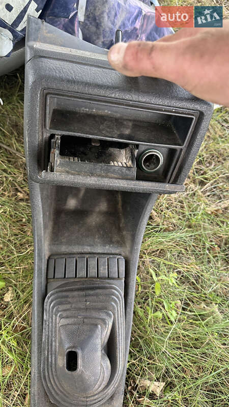 Седан Volkswagen Jetta 1988 в Радехові