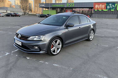 Седан Volkswagen Jetta 2017 в Киеве