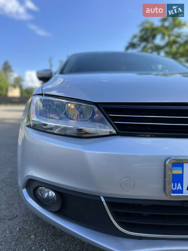 Седан Volkswagen Jetta 2012 в Киеве