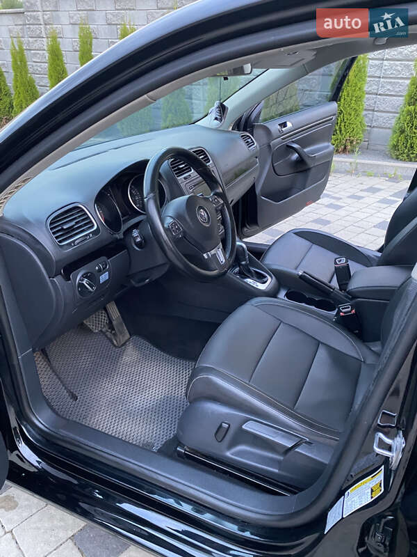 Универсал Volkswagen Jetta 2014 в Ровно