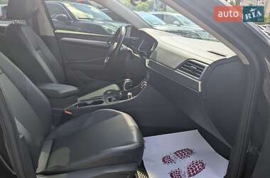 Седан Volkswagen Jetta 2019 в 