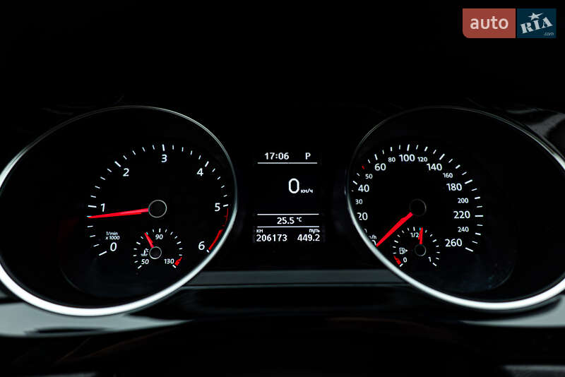 Седан Volkswagen Jetta 2016 в Киеве