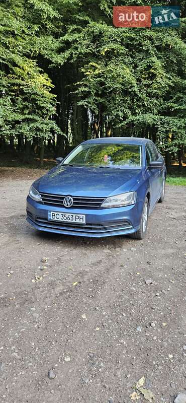 Седан Volkswagen Jetta 2016 в Львове