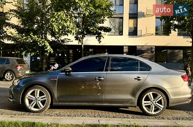 Седан Volkswagen Jetta 2017 в 