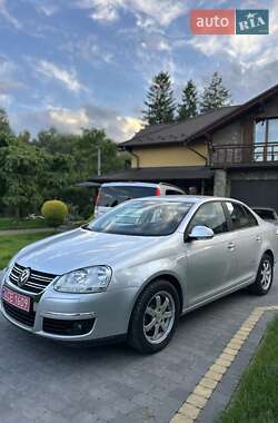 Седан Volkswagen Jetta 2008 в Самборе