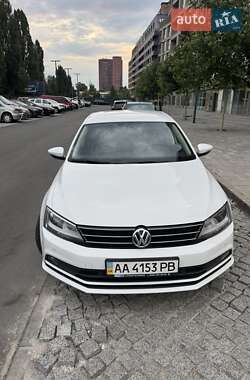 Седан Volkswagen Jetta 2016 в Києві