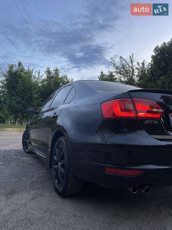 Седан Volkswagen Jetta 2012 в Николаеве