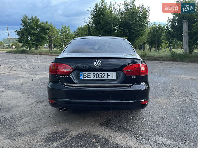 Седан Volkswagen Jetta 2012 в Николаеве