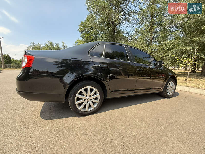 Седан Volkswagen Jetta 2009 в Одесі