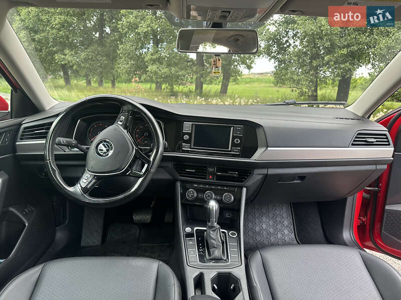 Седан Volkswagen Jetta 2018 в Ромнах фото 13 Седан Volkswagen Jetta 2018 в Ромнах