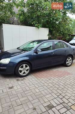 Універсал Volkswagen Jetta 2005 в Радивиліві