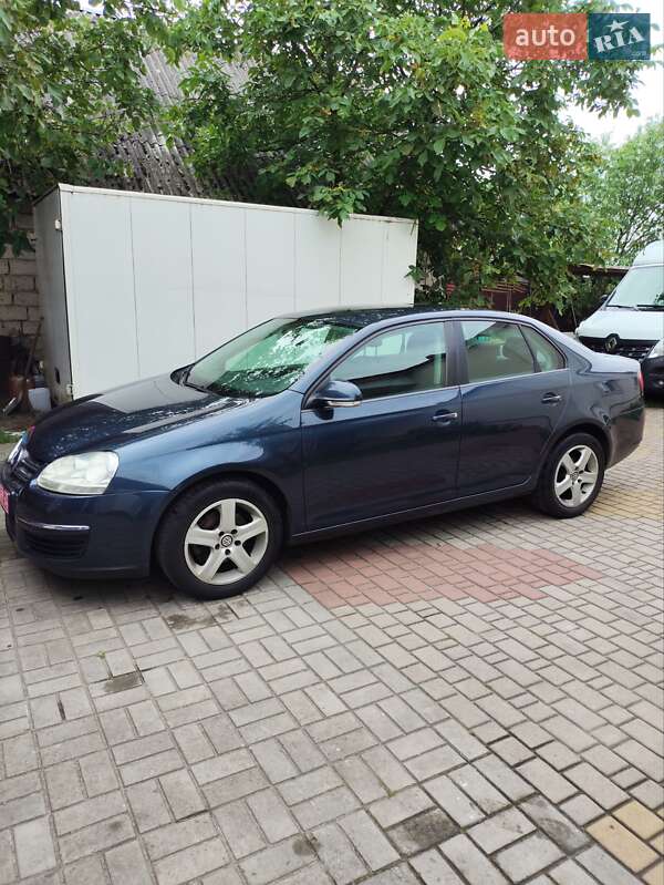 Универсал Volkswagen Jetta 2005 в 