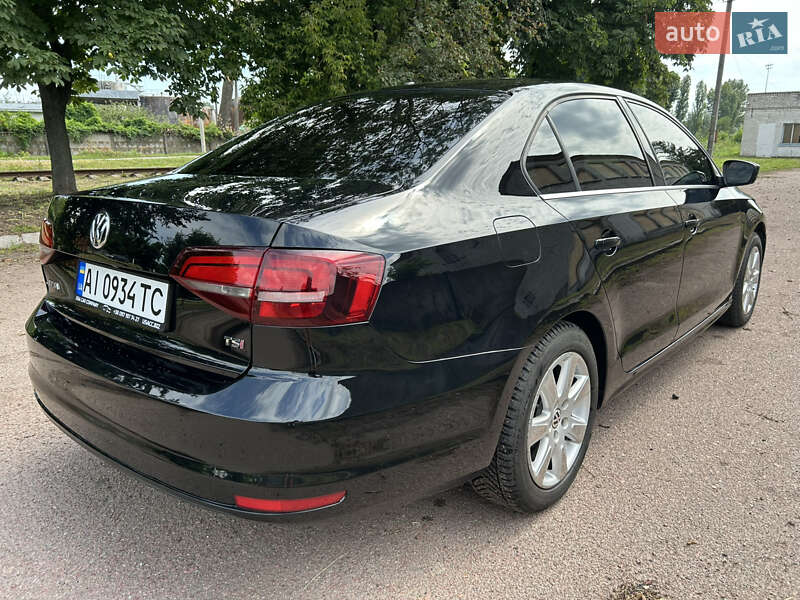 Седан Volkswagen Jetta 2016 в Борисполі