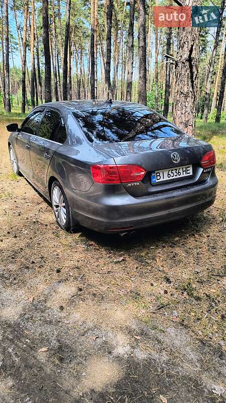 Седан Volkswagen Jetta 2012 в Полтаві