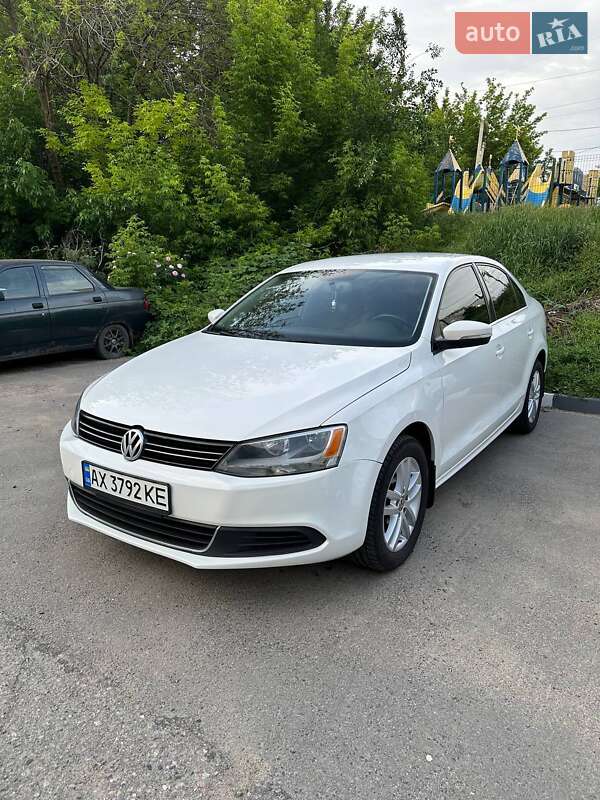 Седан Volkswagen Jetta 2013 в Харкові