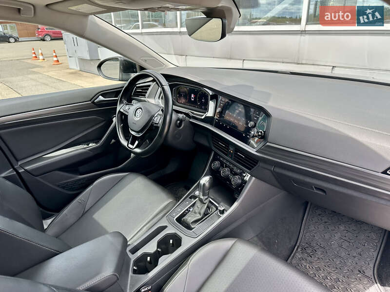 Седан Volkswagen Jetta 2019 в Києві
