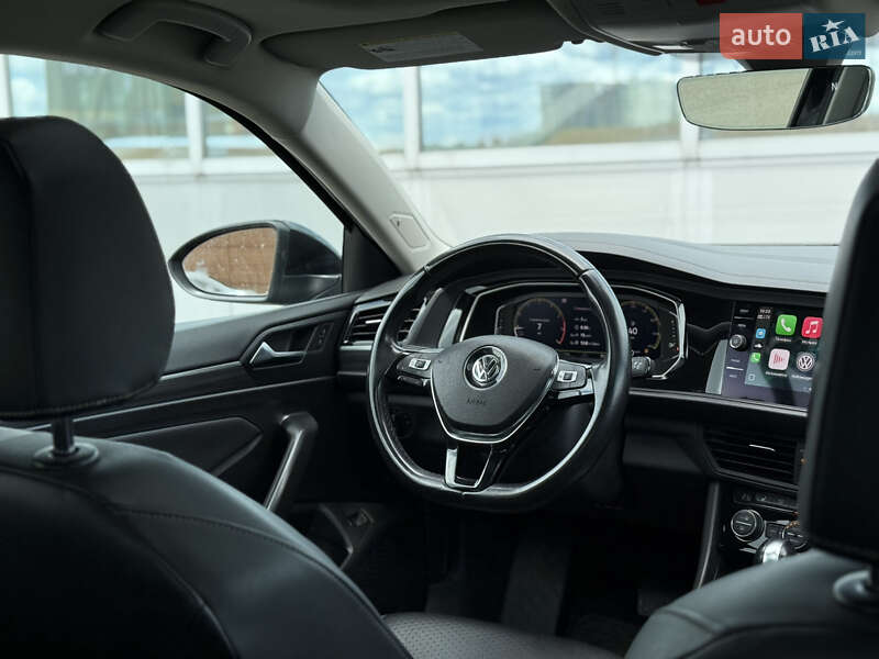 Седан Volkswagen Jetta 2019 в Києві