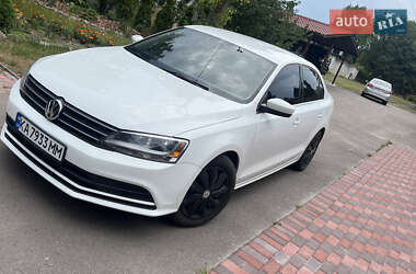 Седан Volkswagen Jetta 2016 в Киеве