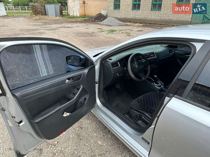 Седан Volkswagen Jetta 2014 в Сахновщине
