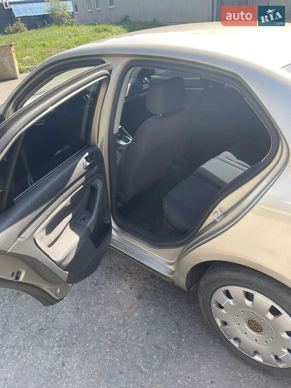 Седан Volkswagen Jetta 2006 в Харькове