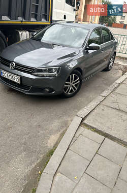 Седан Volkswagen Jetta 2012 в Львове
