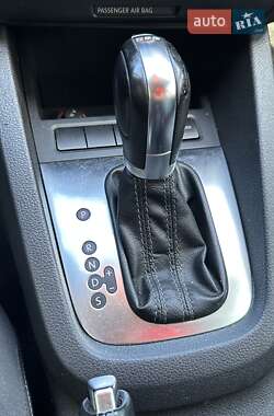 Седан Volkswagen Jetta 2013 в 